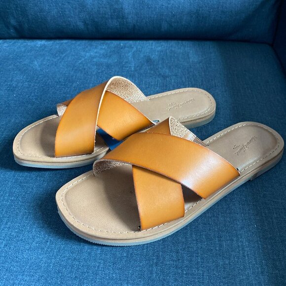 Universal Thread Sandals Slippers Flat Vegan Leather Brown Size 7 Brand New - Picture 2 of 5